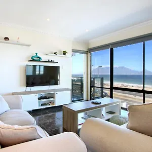 Cap Du Mont Cape Town Bloubergstrand
